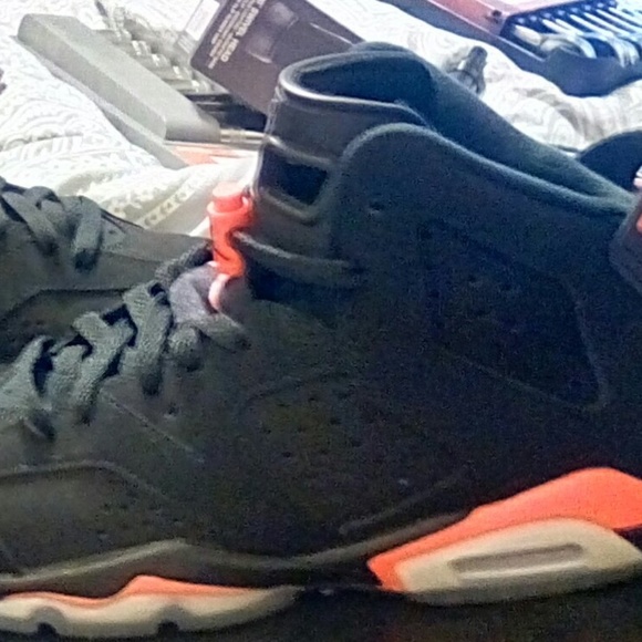 Jordan 6 Retro Kids - Picture 4 of 6